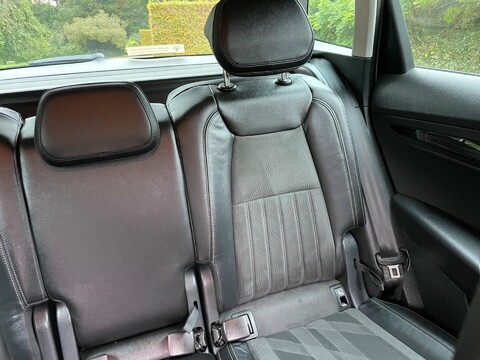 Skoda Karoq 1.6 TDI SE L Euro 6 (s/s) 5dr 81