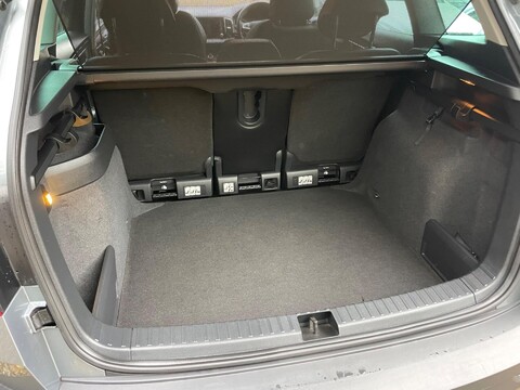 Skoda Karoq 1.6 TDI SE L Euro 6 (s/s) 5dr 93