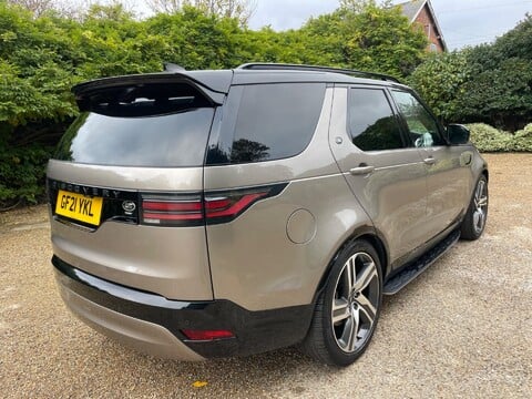 Land Rover Discovery 3.0 D300 MHEV R-Dynamic HSE Auto 4WD Euro 6 (s/s) 5dr 16