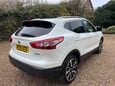 Nissan Qashqai 1.5 dCi Tekna 2WD Euro 5 (s/s) 5dr 15