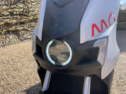 SEAT Mo eScooter 125 37