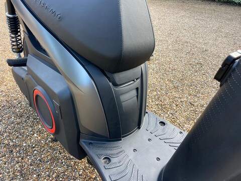 SEAT Mo eScooter 125 42