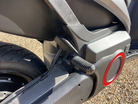 SEAT Mo eScooter 125 51