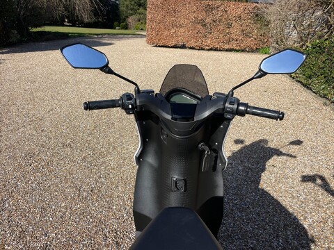 SEAT Mo eScooter 125 56