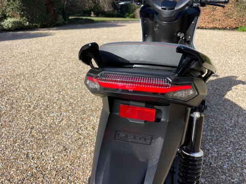 SEAT Mo eScooter 125 64
