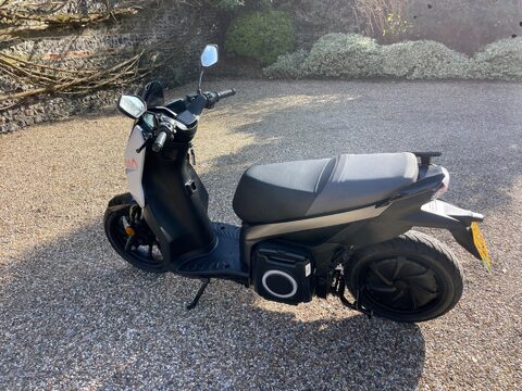 SEAT Mo eScooter 125 7