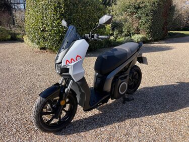 SEAT Mo eScooter 125 4
