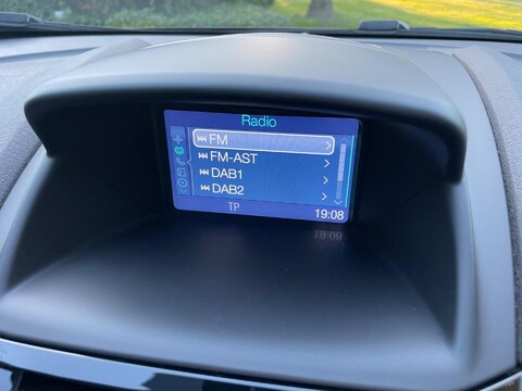 Ford Fiesta 1.0T EcoBoost Zetec Euro 6 (s/s) 5dr 28