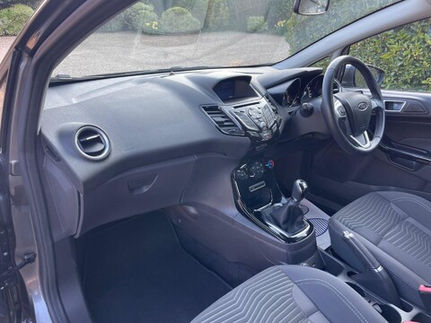 Ford Fiesta 1.0T EcoBoost Zetec Euro 6 (s/s) 5dr 40