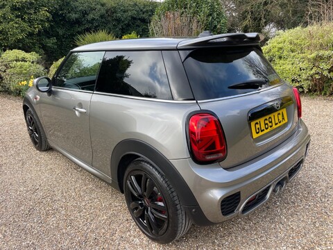 Mini Hatch 2.0 John Cooper Works Euro 6 (s/s) 3dr 10