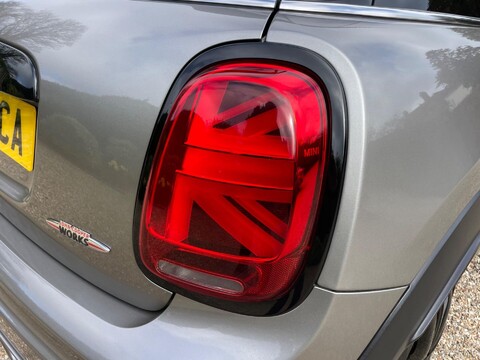 Mini Hatch 2.0 John Cooper Works Euro 6 (s/s) 3dr 31