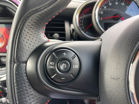 Mini Hatch 2.0 John Cooper Works Euro 6 (s/s) 3dr 59
