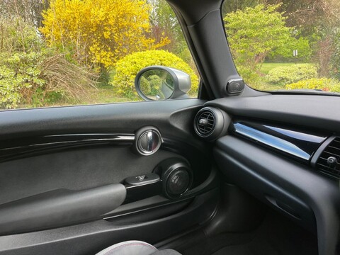Mini Hatch 2.0 John Cooper Works Euro 6 (s/s) 3dr 42