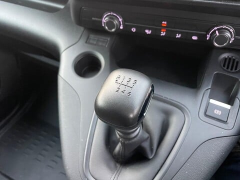 Vauxhall Combo 1.5 Turbo D 2300 Prime L1 H1 Euro 6 (s/s) 5dr 28