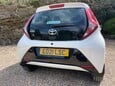 Toyota Aygo 1.0 VVT-i x-play x-shift Euro 6 5dr (Safety Sense) 13