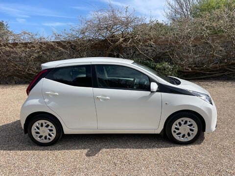 Toyota Aygo 1.0 VVT-i x-play x-shift Euro 6 5dr (Safety Sense) 19