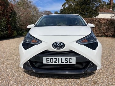 Toyota Aygo 1.0 VVT-i x-play x-shift Euro 6 5dr (Safety Sense) 3