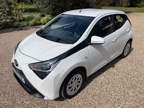 Toyota Aygo 1.0 VVT-i x-play x-shift Euro 6 5dr (Safety Sense) 7