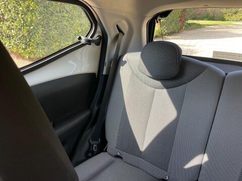 Toyota Aygo 1.0 VVT-i x-play x-shift Euro 6 5dr (Safety Sense) 55