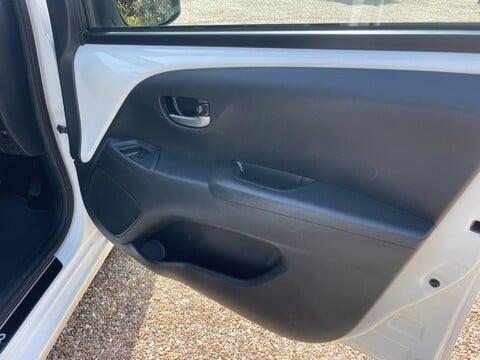 Toyota Aygo 1.0 VVT-i x-play x-shift Euro 6 5dr (Safety Sense) 47