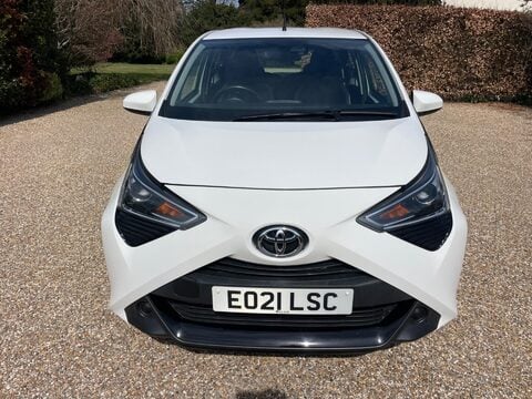 Toyota Aygo 1.0 VVT-i x-play x-shift Euro 6 5dr (Safety Sense) 5