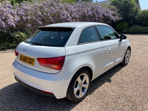 Audi A1 1.0 TFSI Sport Euro 6 (s/s) 3dr 11