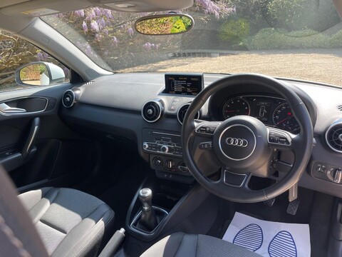 Audi A1 1.0 TFSI Sport Euro 6 (s/s) 3dr 29