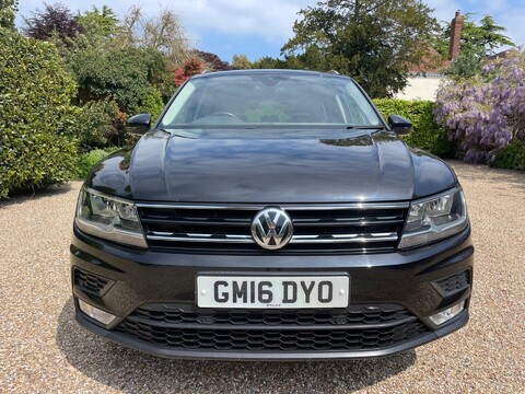Volkswagen Tiguan 2.0 TDI BlueMotion Tech SE Navigation DSG 4Motion Euro 6 (s/s) 5dr 3