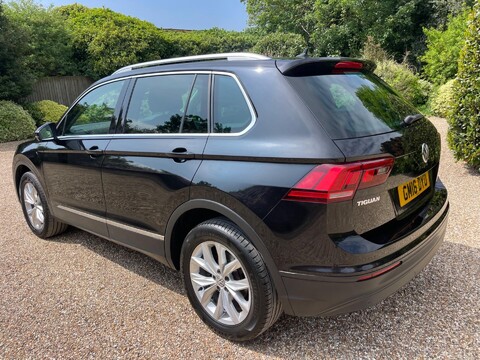 Volkswagen Tiguan 2.0 TDI BlueMotion Tech SE Navigation DSG 4Motion Euro 6 (s/s) 5dr 10