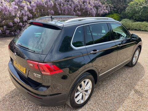 Volkswagen Tiguan 2.0 TDI BlueMotion Tech SE Navigation DSG 4Motion Euro 6 (s/s) 5dr 16