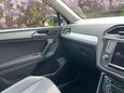 Volkswagen Tiguan 2.0 TDI BlueMotion Tech SE Navigation DSG 4Motion Euro 6 (s/s) 5dr 36