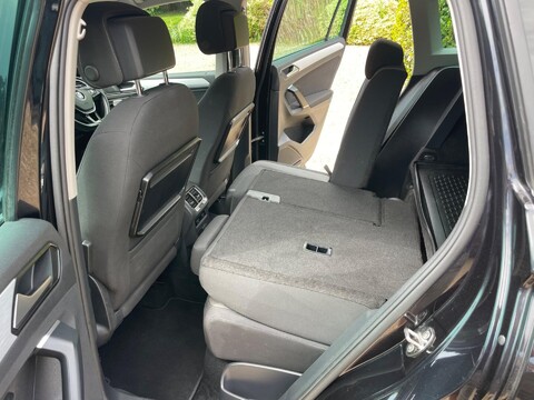 Volkswagen Tiguan 2.0 TDI BlueMotion Tech SE Navigation DSG 4Motion Euro 6 (s/s) 5dr 84