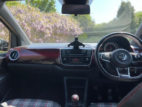 Volkswagen Up 1.0 TSI up! GTI Euro 6 (s/s) 5dr 39
