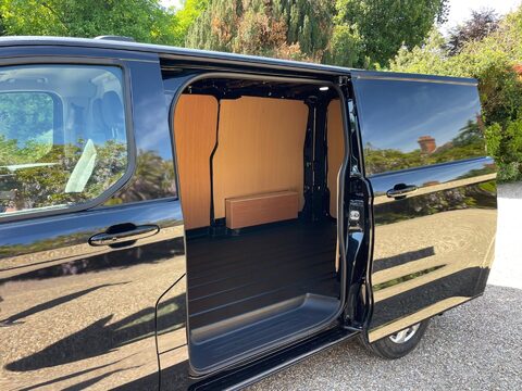 Ford Transit Custom 2.0 300 EcoBlue Limited Auto L1 H1 Euro 6 (s/s) 5dr 15