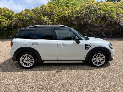 Mini Countryman 1.5 Cooper Exclusive Euro 6 (s/s) 5dr 17