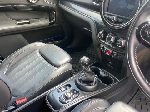 Mini Countryman 1.5 Cooper Exclusive Euro 6 (s/s) 5dr 32