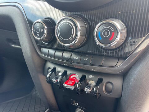 Mini Countryman 1.5 Cooper Exclusive Euro 6 (s/s) 5dr 34