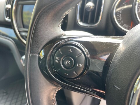Mini Countryman 1.5 Cooper Exclusive Euro 6 (s/s) 5dr 42