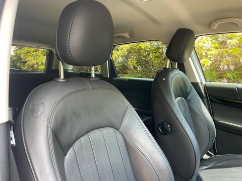 Mini Countryman 1.5 Cooper Exclusive Euro 6 (s/s) 5dr 48