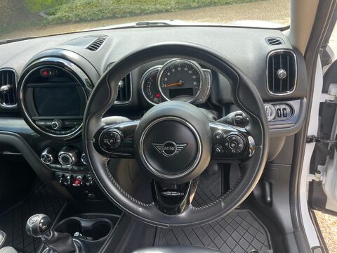 Mini Countryman 1.5 Cooper Exclusive Euro 6 (s/s) 5dr 43