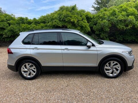 Volkswagen Tiguan 1.5 TSI Life DSG Euro 6 (s/s) 5dr 15