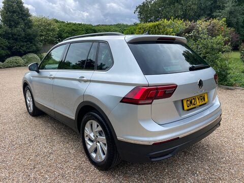 Volkswagen Tiguan 1.5 TSI Life DSG Euro 6 (s/s) 5dr 8