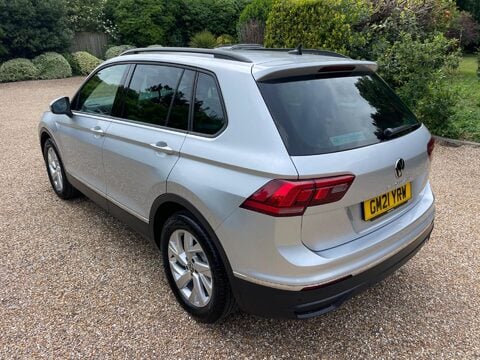 Volkswagen Tiguan 1.5 TSI Life DSG Euro 6 (s/s) 5dr 9