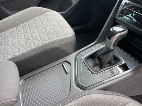 Volkswagen Tiguan 1.5 TSI Life DSG Euro 6 (s/s) 5dr 32