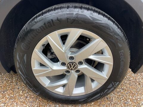 Volkswagen Tiguan 1.5 TSI Life DSG Euro 6 (s/s) 5dr 21