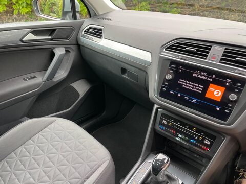 Volkswagen Tiguan 1.5 TSI Life DSG Euro 6 (s/s) 5dr 31