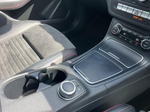 Mercedes-Benz B Class 2.1 B200d AMG Line (Premium Plus) 7G-DCT Euro 6 (s/s) 5dr 34
