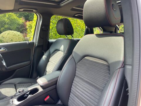 Mercedes-Benz B Class 2.1 B200d AMG Line (Premium Plus) 7G-DCT Euro 6 (s/s) 5dr 60
