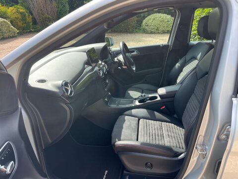Mercedes-Benz B Class 2.1 B200d AMG Line (Premium Plus) 7G-DCT Euro 6 (s/s) 5dr 59