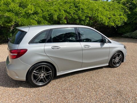 Mercedes-Benz B Class 2.1 B200d AMG Line (Premium Plus) 7G-DCT Euro 6 (s/s) 5dr 17